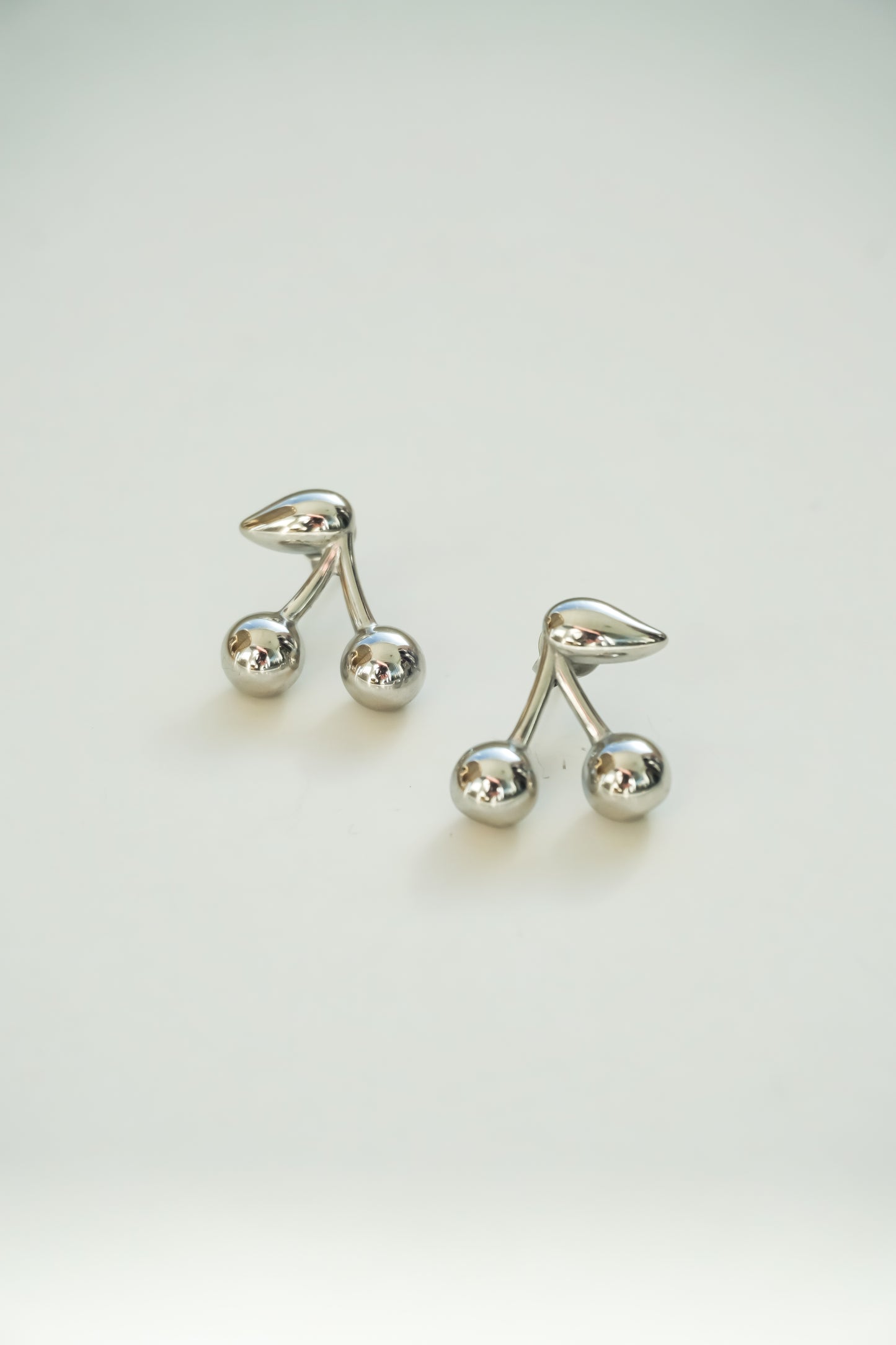 AROS CHERRY SILVER