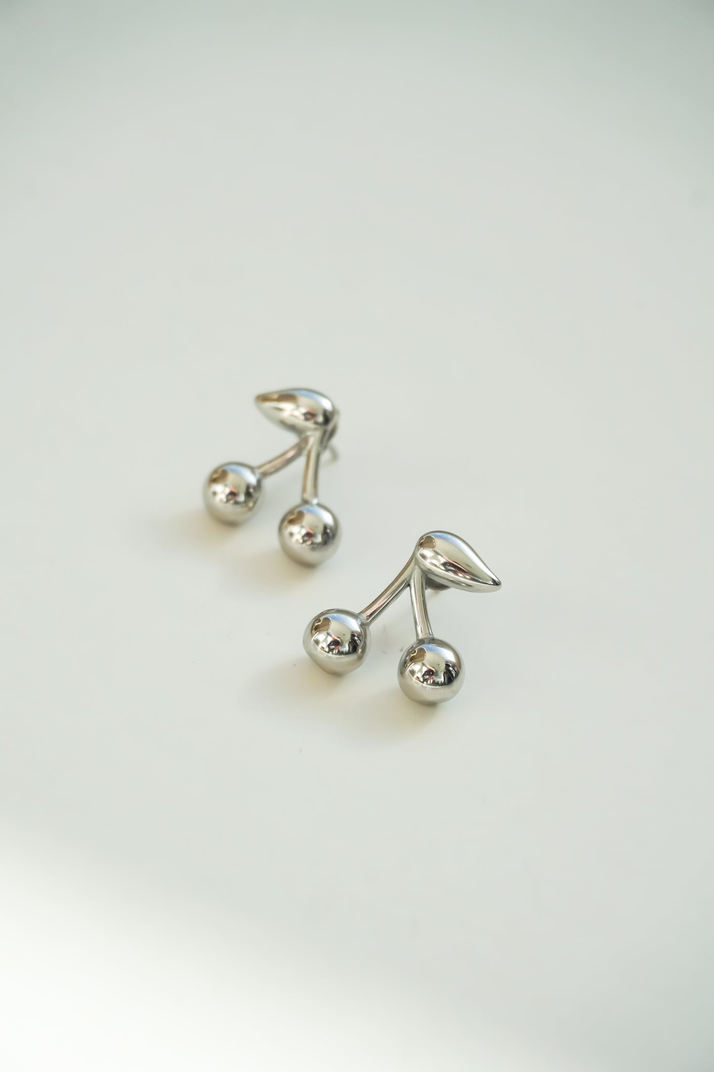 AROS CHERRY SILVER