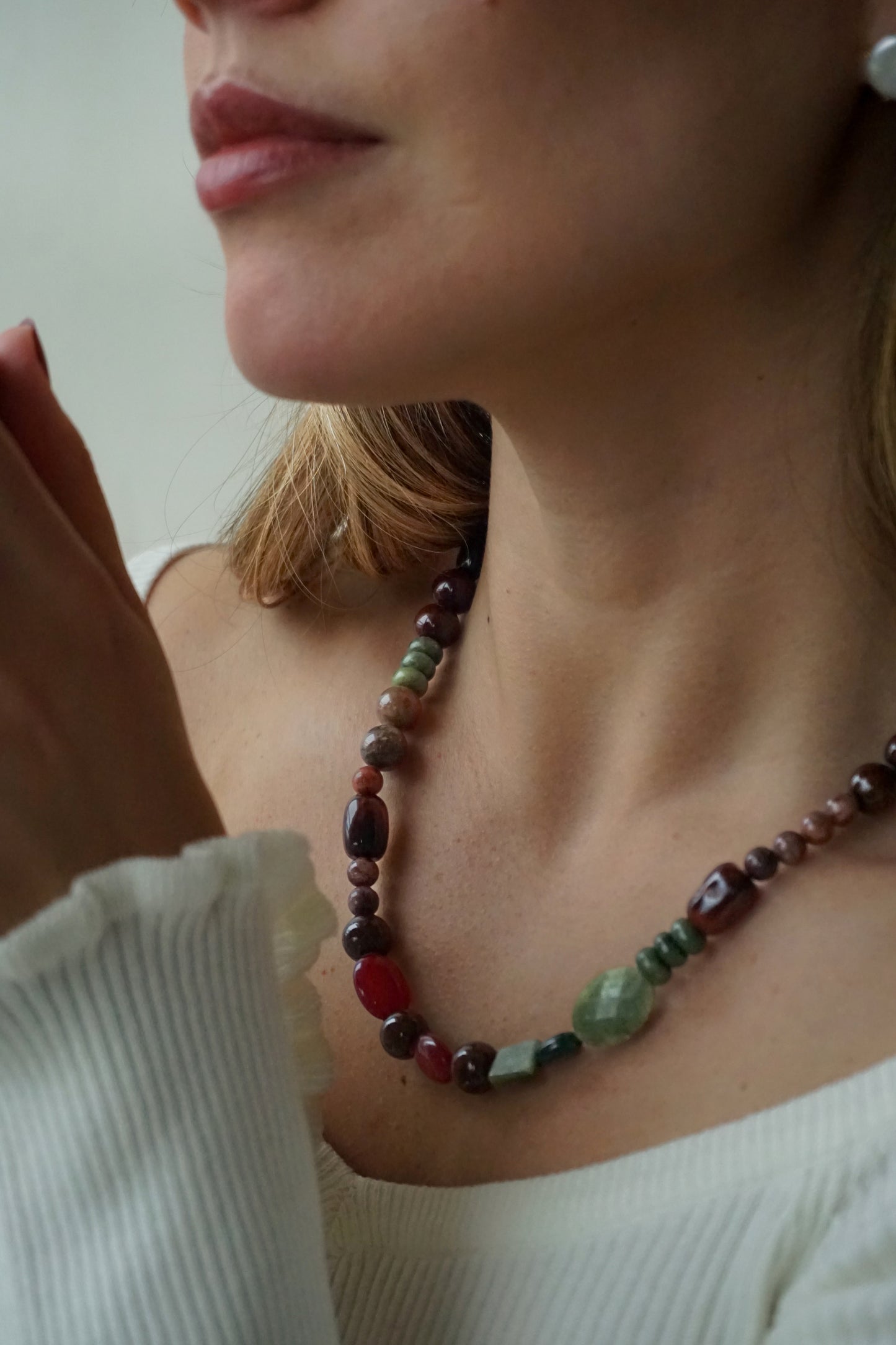 COLLAR PIEDRAS 102.