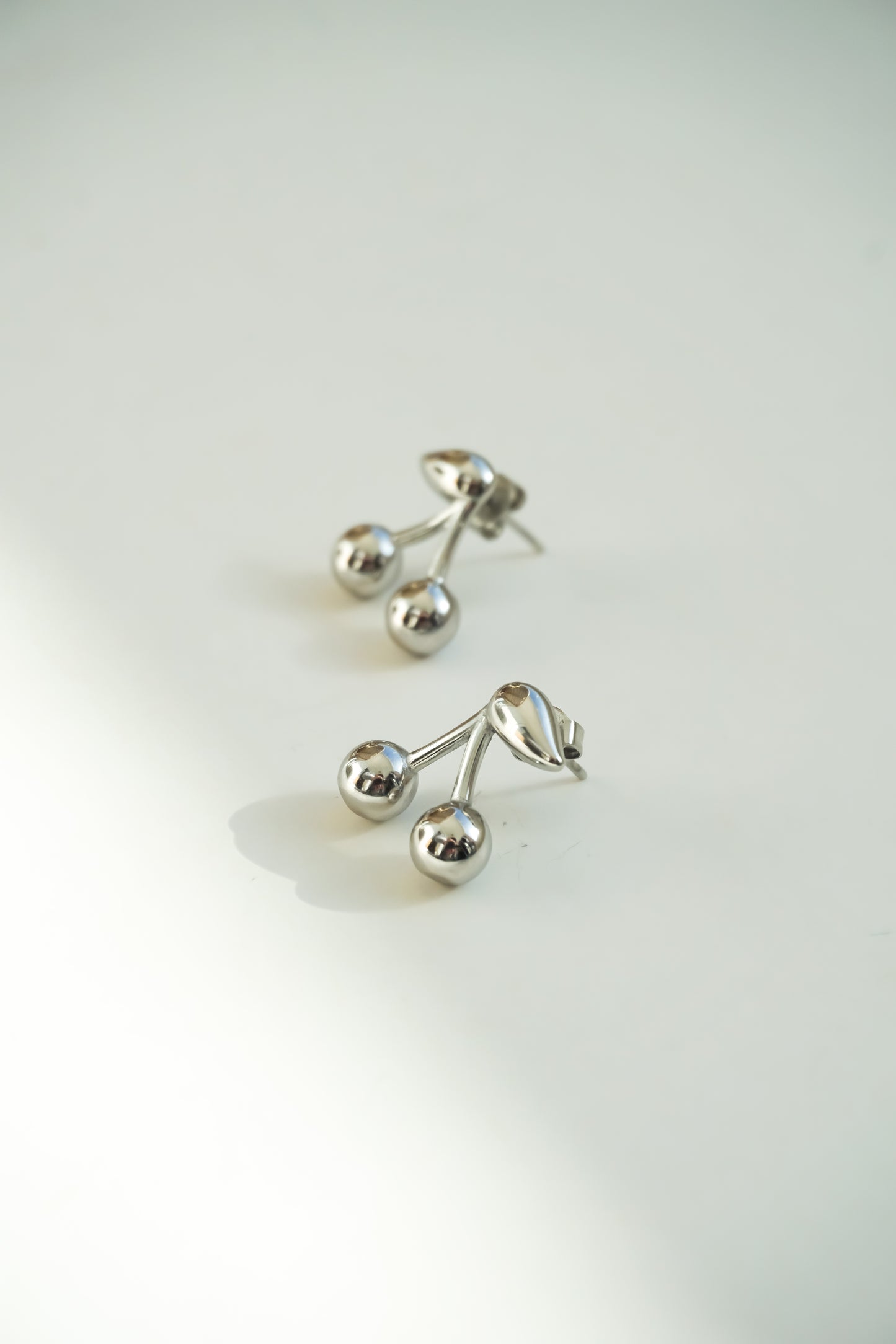 AROS CHERRY SILVER