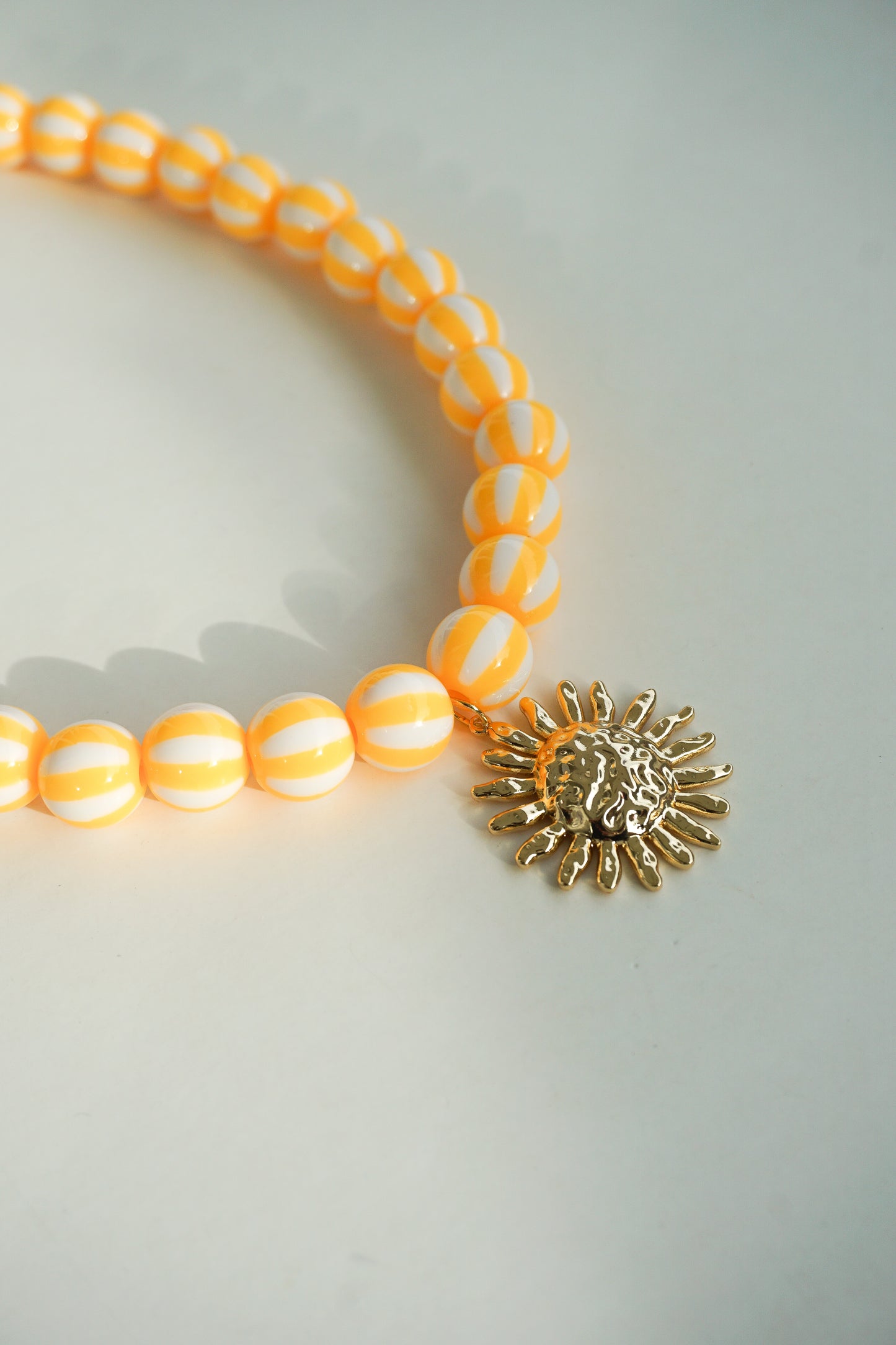 COLLAR SOL AMARILLO