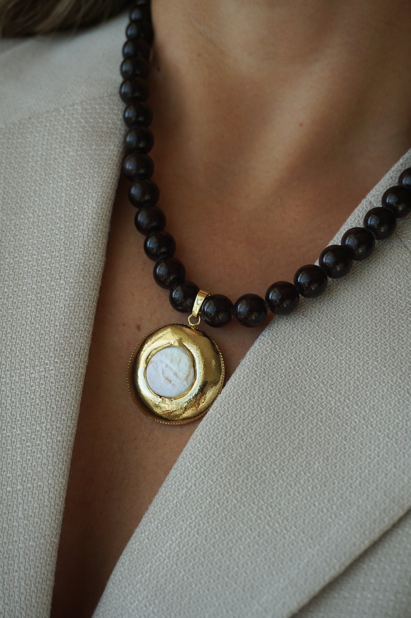 COLLAR ÁGATA CAFÉ ESPRESSO