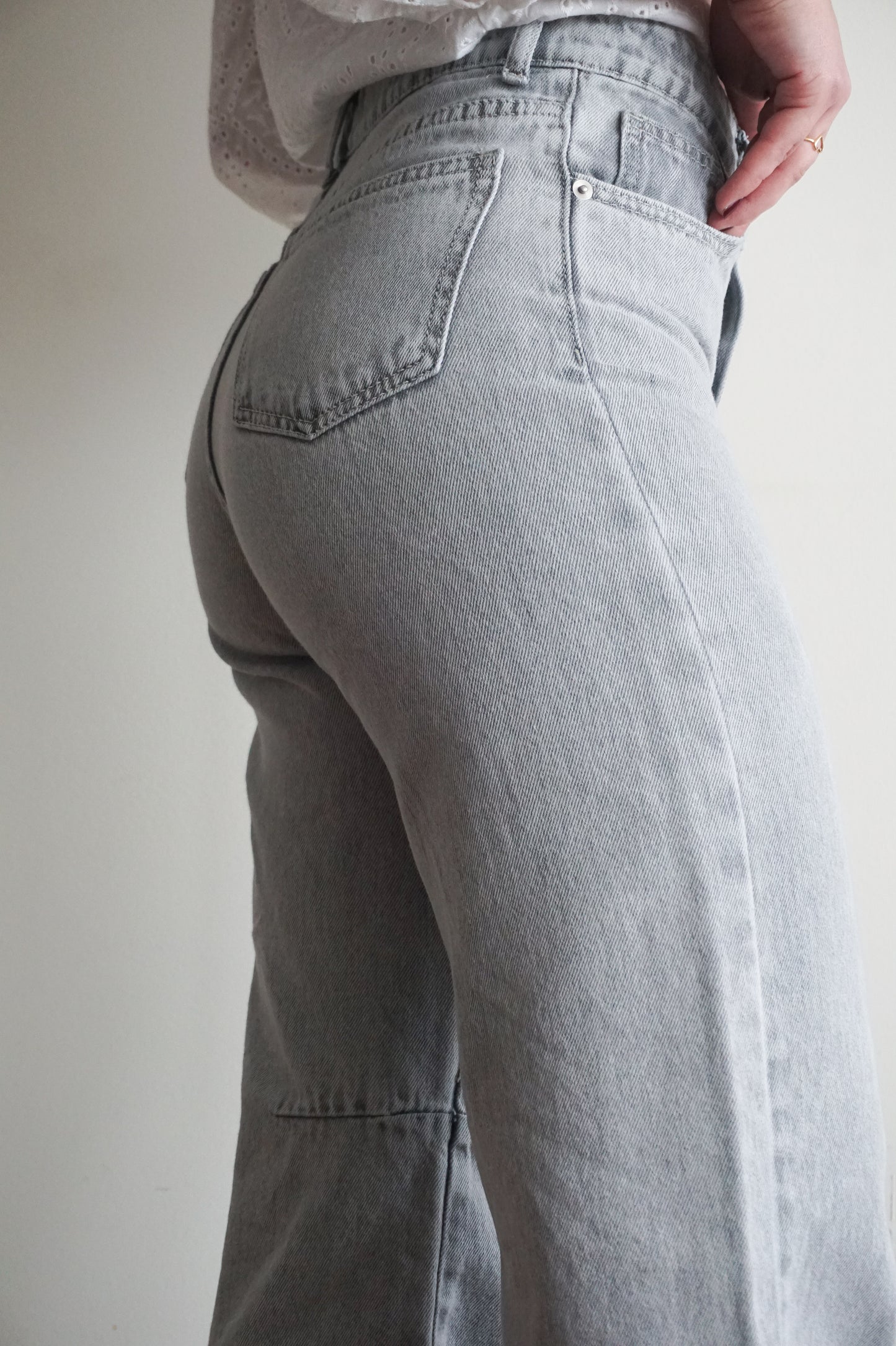 JEANS ROSARIO GRIS