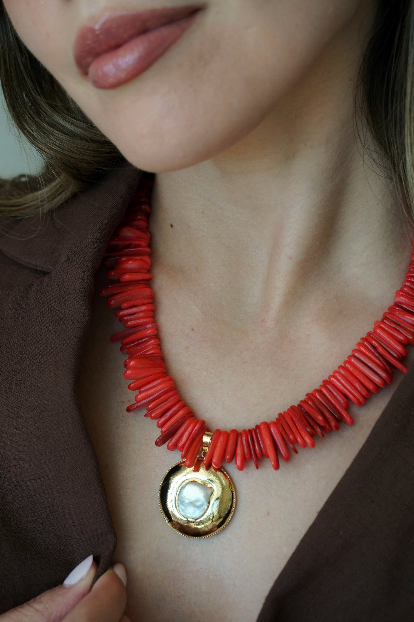 COLLAR CORAL