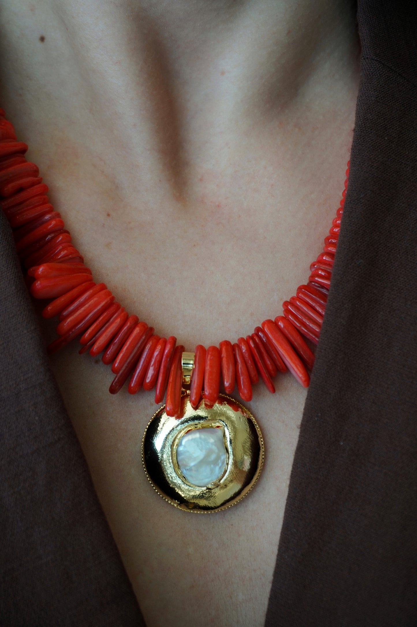 COLLAR CORAL
